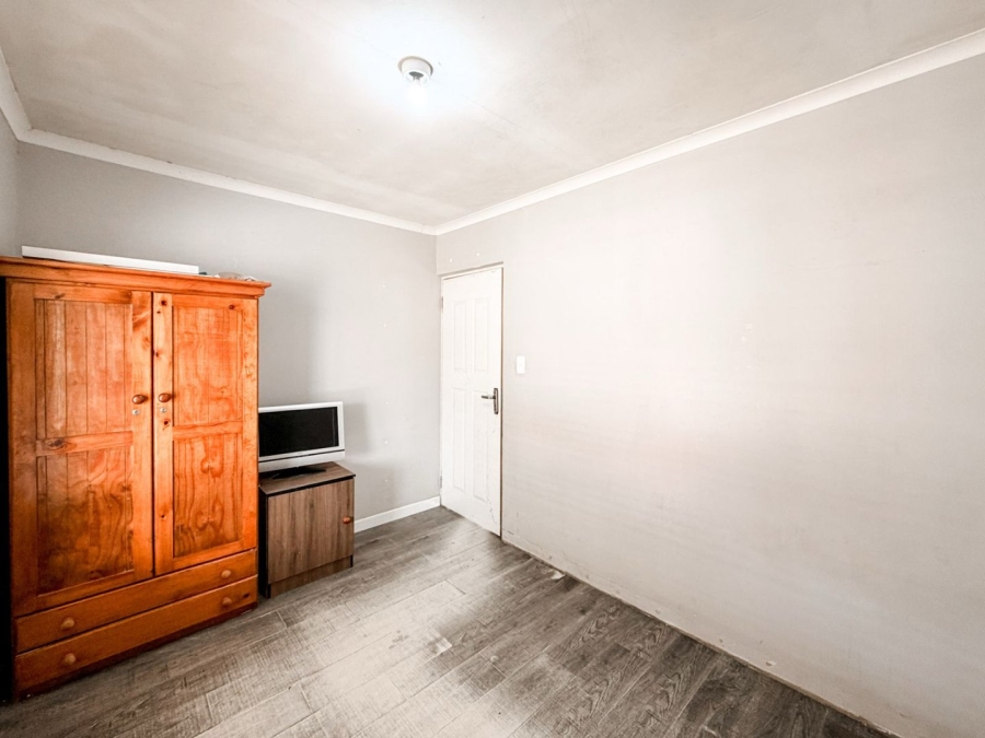 4 Bedroom Property for Sale in Levallia Western Cape